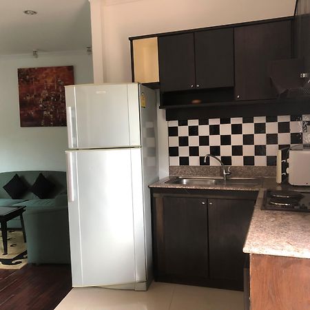 Orchid Kathu Heights apartamento con servicio Exterior foto