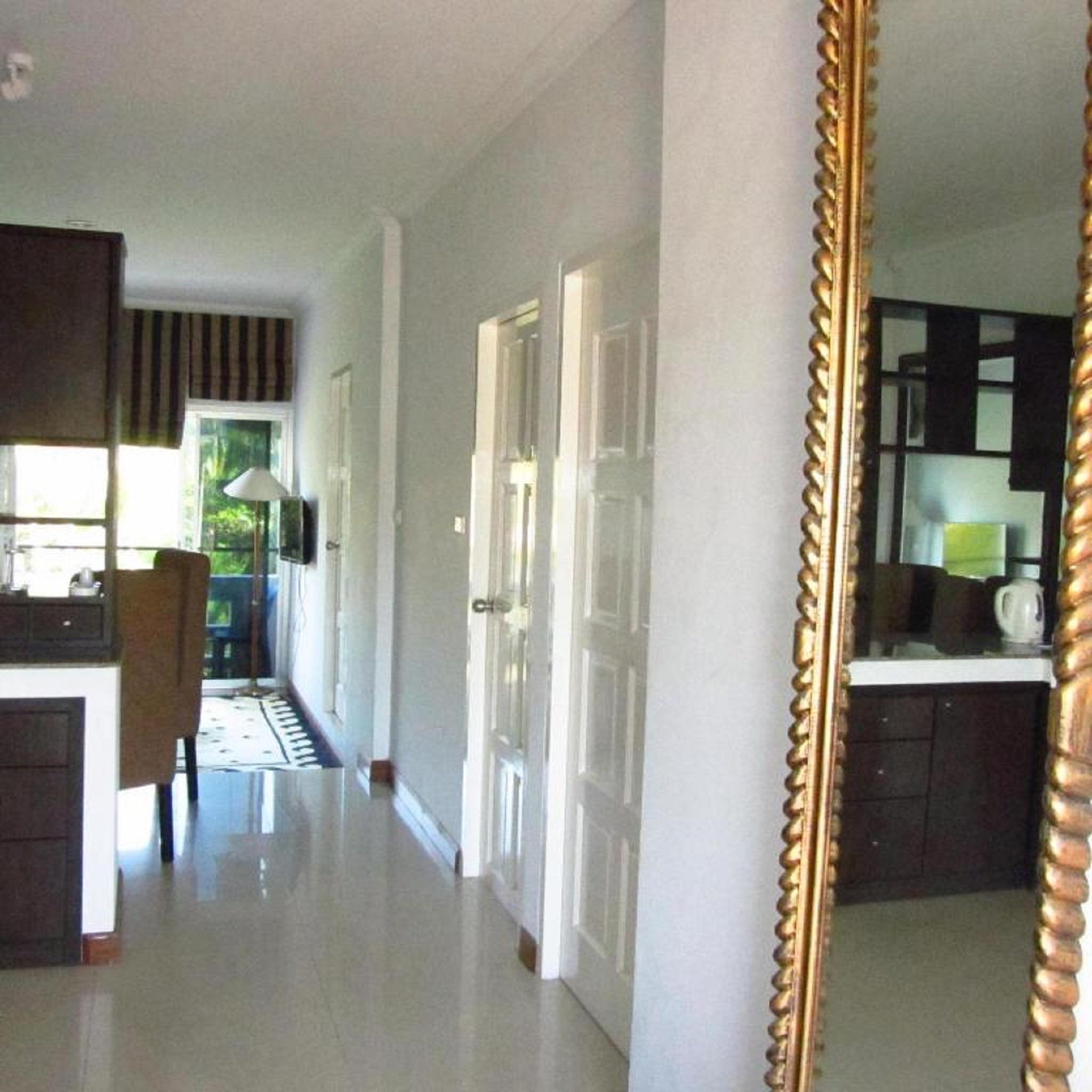 Orchid Kathu Heights apartamento con servicio Exterior foto