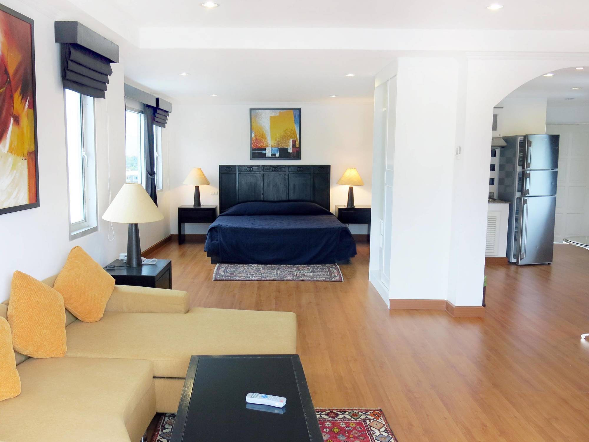 Orchid Kathu Heights apartamento con servicio Exterior foto